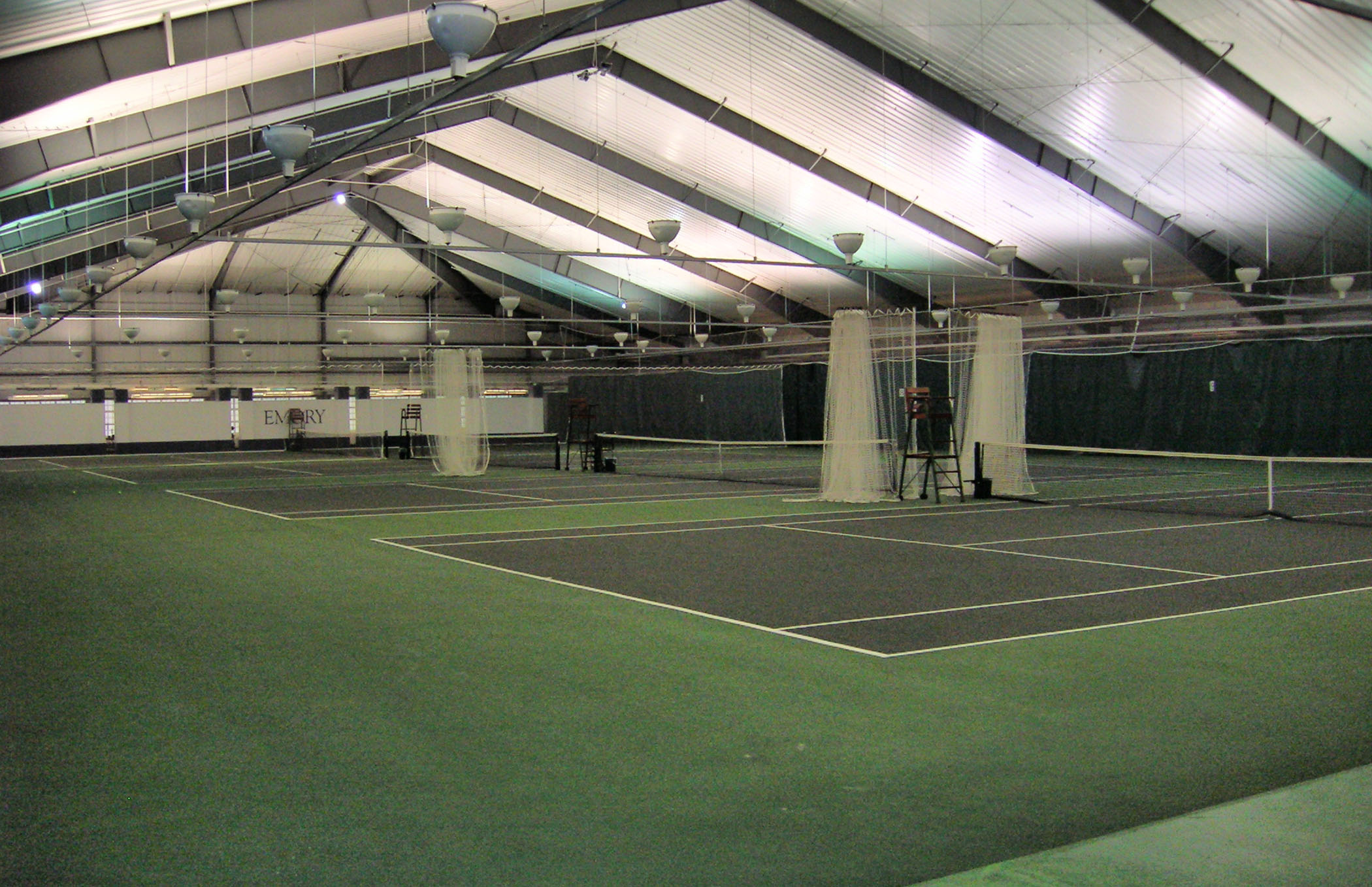 Woodpec Indoor Courts