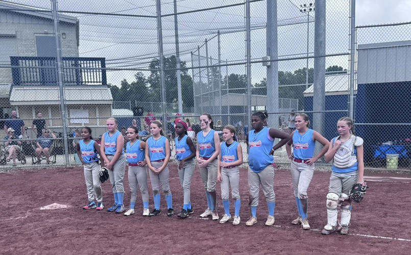 Girls 10U waiting on rings