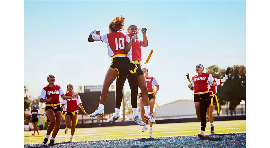 GIRLS FLAG FOOTBALL! Register for our Fall Season!