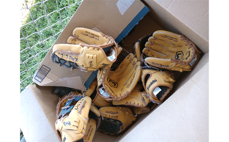 Glove Donations from the Kona and Ka'u Police Departments