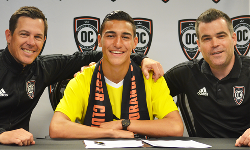Academy Goalkeeeper Aaron Cervantes signs his first professional contract with OCSC